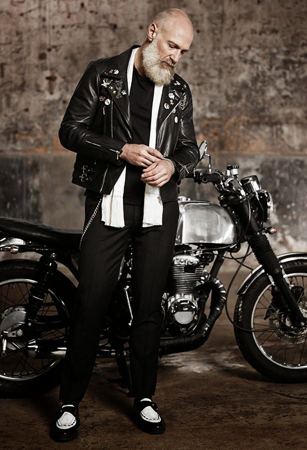 стиль одежды байкеров. мужчина в косухе. байкерский прикид. образ байкера. образ байкера.