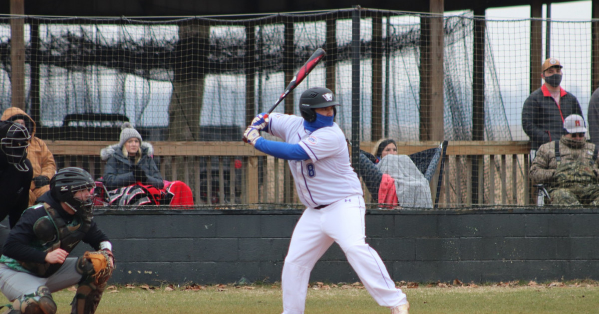 Baseball: Eagles Complete Series Sweep of Lynx
 - wbueagles.com/article/1773.p…