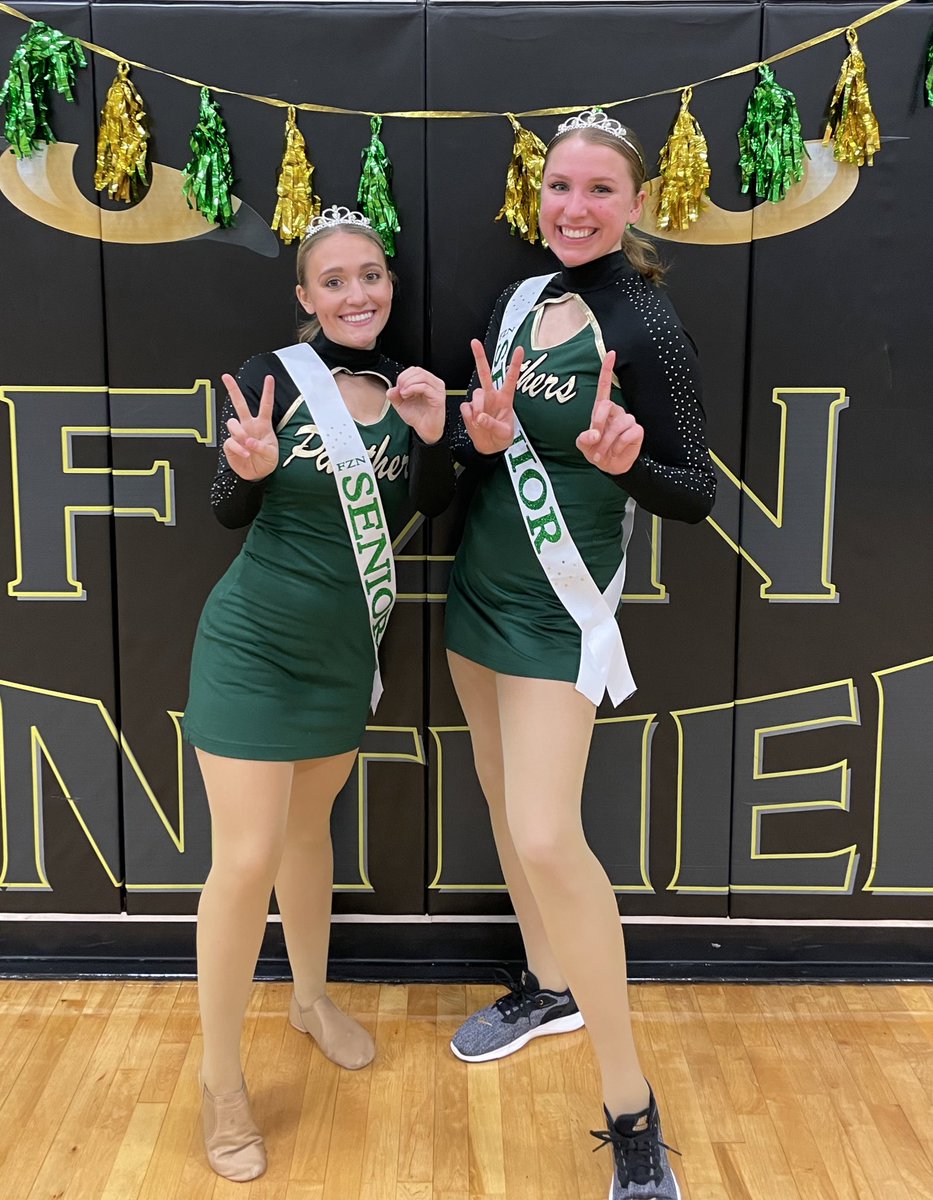 Happy senior night to these two wonderful seniors, Haley and Anna. Thank you to everyone who made it such a memorable night !!