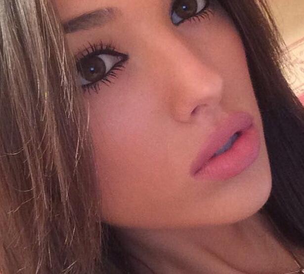 Nicole15229's tweet photo. Life Isn't About Finding Yourself. Life Is About Creating Yourself. 😘😚 https://t.co/PTLXMChUp3