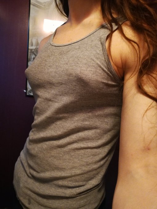 okay so i probably can't wear grey tanktops without a bra anymore https://t.co/YjsKZk3Qrc