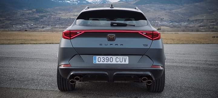 cedriccapgras's tweet photo. Nouveau #CUPRA #Formentor VZ5 : 390 ch et 5 cylindres. https://t.co/E25utNIXhj
