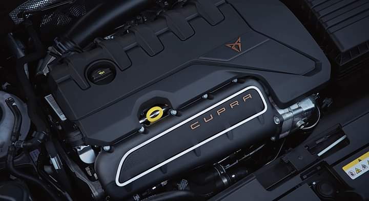 cedriccapgras's tweet photo. Nouveau #CUPRA #Formentor VZ5 : 390 ch et 5 cylindres. https://t.co/E25utNIXhj