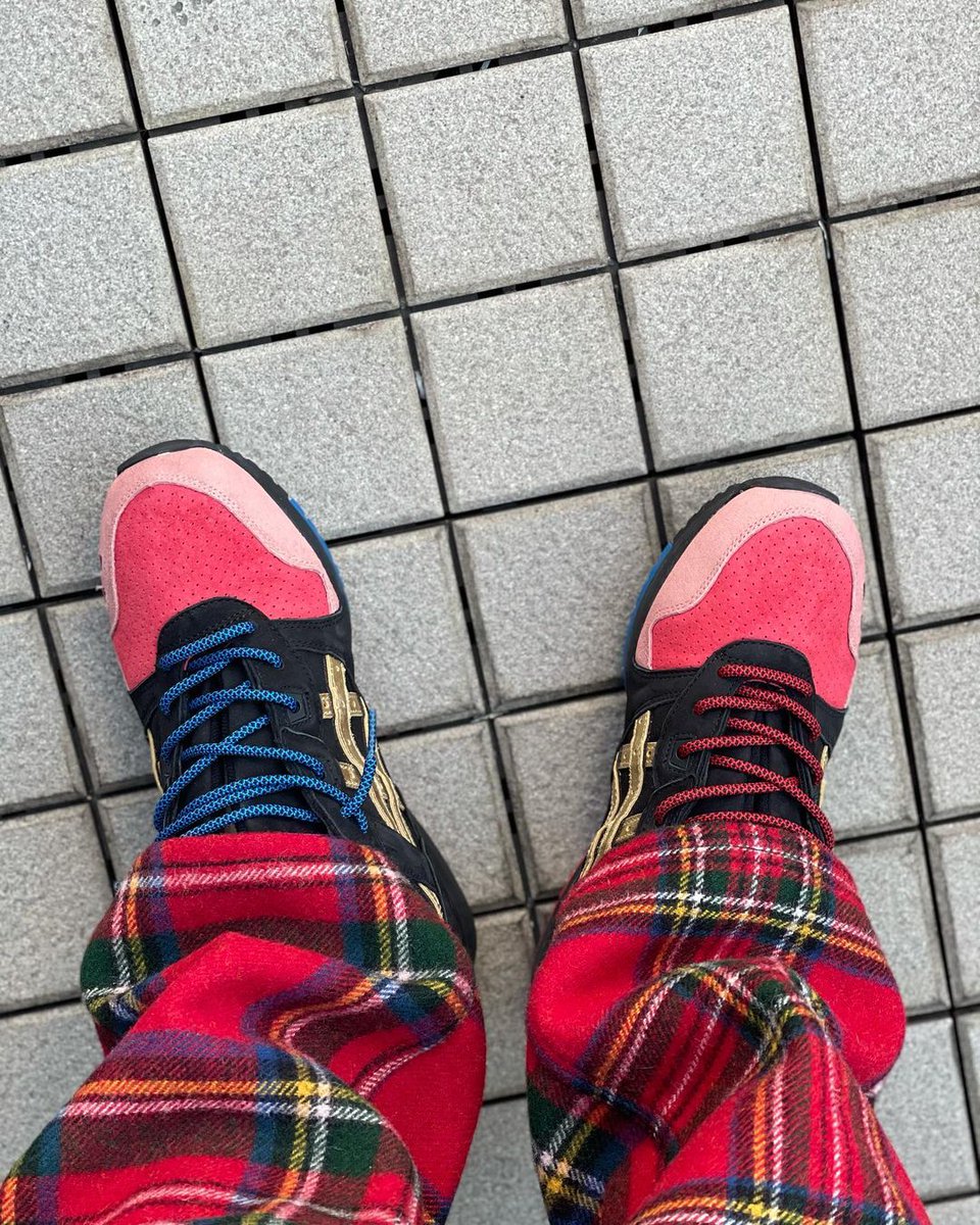 sneakerhack1's tweet photo. 今日はのんびり😄
やっぱりスニーカーだけでなく、パンツや髪型を含めファッションを楽しみたいと思う今日このごろ
#スニーカーハック
#sneakerhack https://t.co/xEJPz8Tpjy