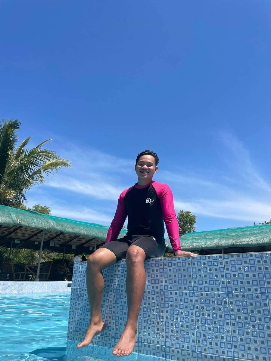 PjAbasta's tweet photo. Life mantra: Just keep Swimming (Literally and figuratively)😂
#It'sOnMyWillNotYours https://t.co/Vr3fpdi85y