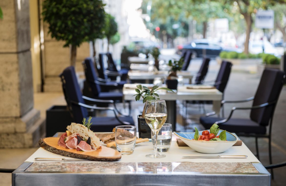 Sunday Funday! Any better idea to relax and enjoy a tasty lunch on our terrace? #westinrome #doneyrestaurant #sundayfunday #wheretoeatinrome

For reservation doney.restaurant@westin.com +39 0647082783
