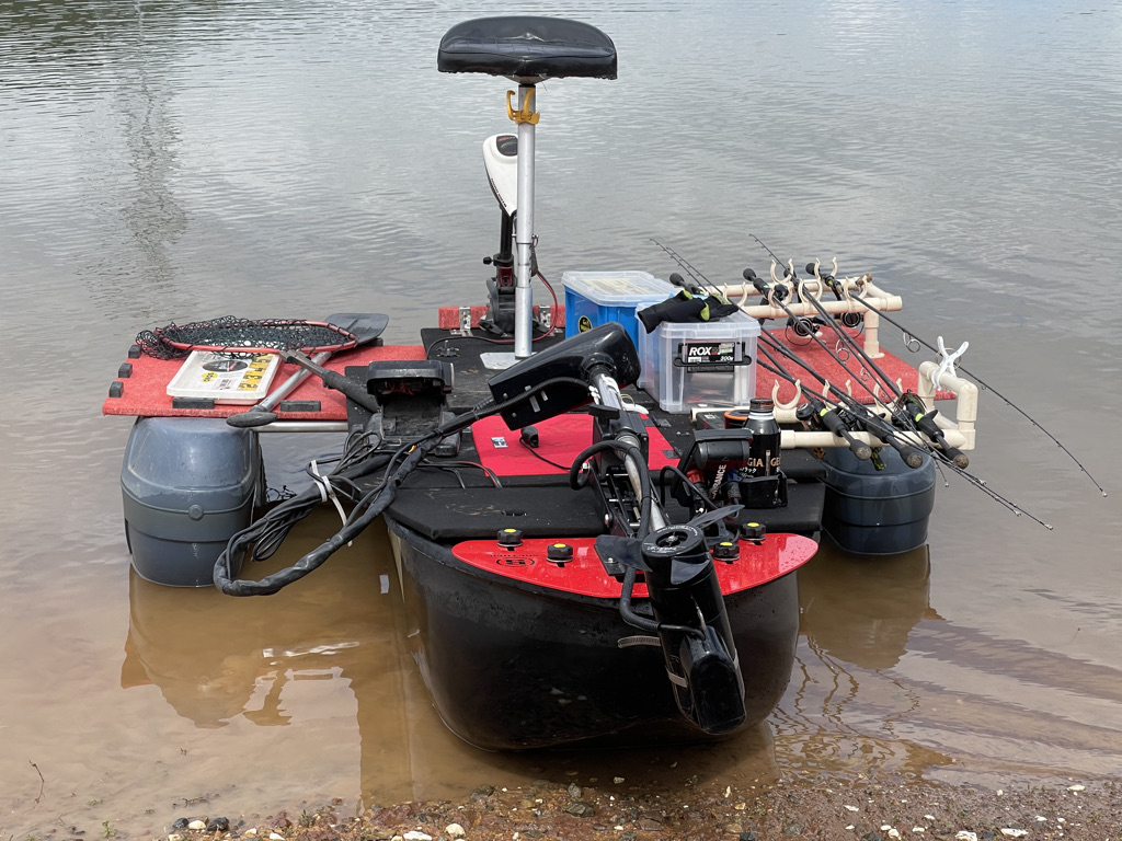 フロートボート ワイド仕様 シャークヘッド付き