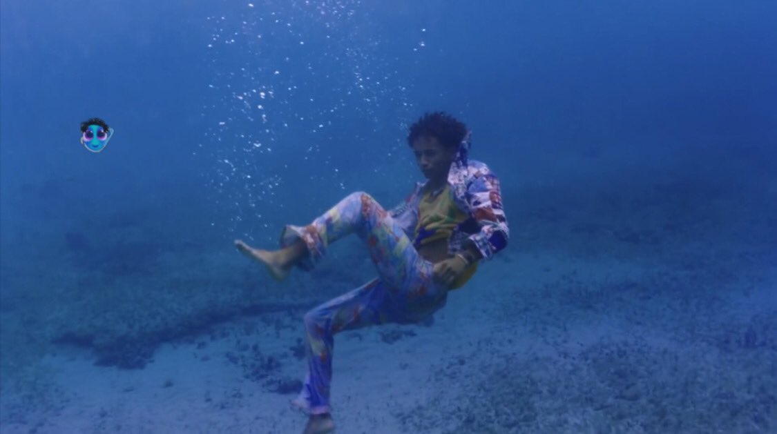 LuvJaden_UnCool's tweet photo. this part of the #PhotographVideo >>> https://t.co/ZIoPTdR1Ie