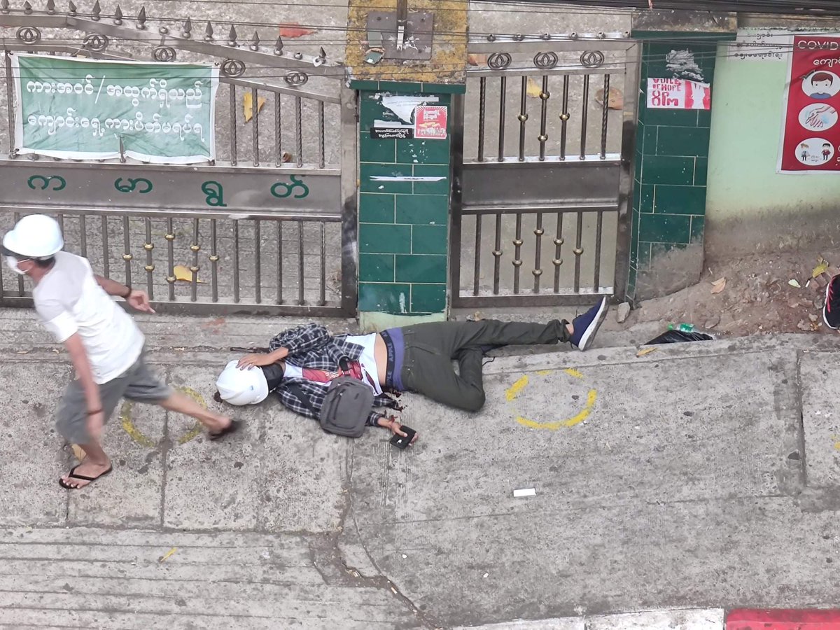 Hledan, Yangon, Myanmar
Police and military use live rounds to shoot the unarmed protestors. A student fell down after being shot.
#WhatsHappeningInMyanmar 
#RejectMyanmarMilitaryCoup 
#CrimesAgainstHumanity