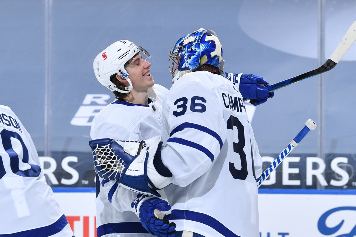 MapleLeafs's tweet photo. Always hug your goalie 🤗

#LeafsForever https://t.co/9ShWUHDaZa