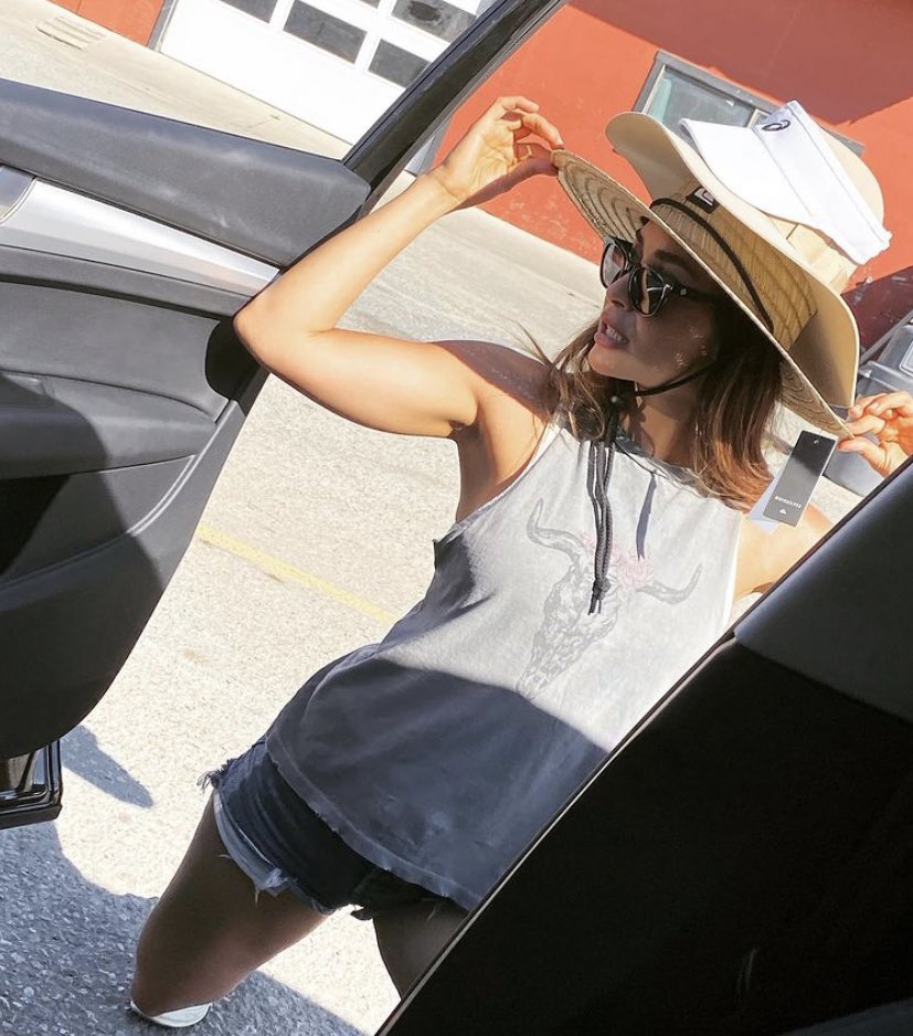 linzmorgandaily's tweet photo. Happy Birthday to this beautiful human. 
I found these photos from our last Surfing #Chadventure...! I miss you terribly, and love you tons, but the question still remains...Who will I wear hats with now that your gone? Esther just doesn’t bring a lot to the table.. 1/2 https://t.co/Zib5PaF4ug