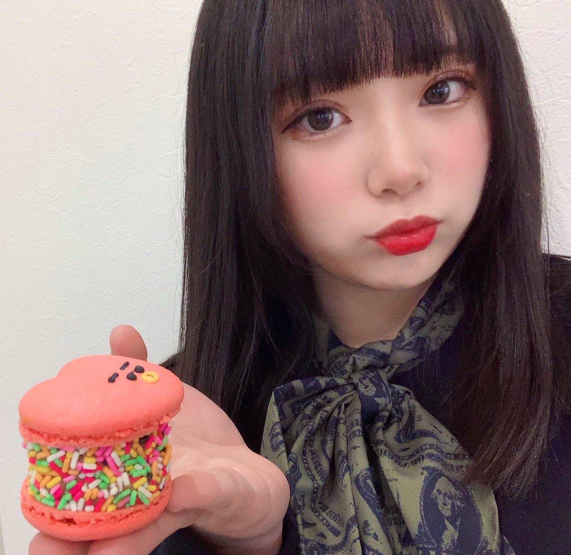 Coco ドラマー 心愛 O I Y Oo コンヌヅワ 昨日新大久保でgetした Btsの太っちょマカロン トゥンカロン テテとジンとジミンとググ 可愛すぎて食べれな い でも 食べる 今日も楽しい一日を Bts トゥンカロン Coco ドラマー 心愛 O I Y Oo コンヌヅワ 昨日新大久保でgetした Btsの太っちょマカロン トゥンカロン テテとジンとジミンとググ 可愛すぎて食べれな い でも 食べる 今日も楽しい一日を Bts トゥンカロン