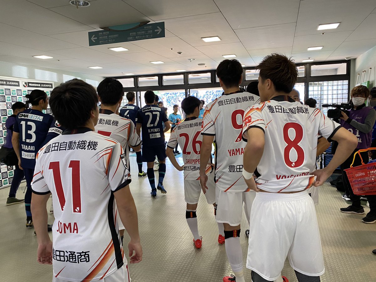 nge_official's tweet photo. ロッカーアウト‼️
まもなくKICK OFF 🔥

📺#DAZN▶️https://t.co/cVsObR4KWL

#Jリーグ開幕
#AllforNAGOYA
#grampus https://t.co/sFZTPSzWAU