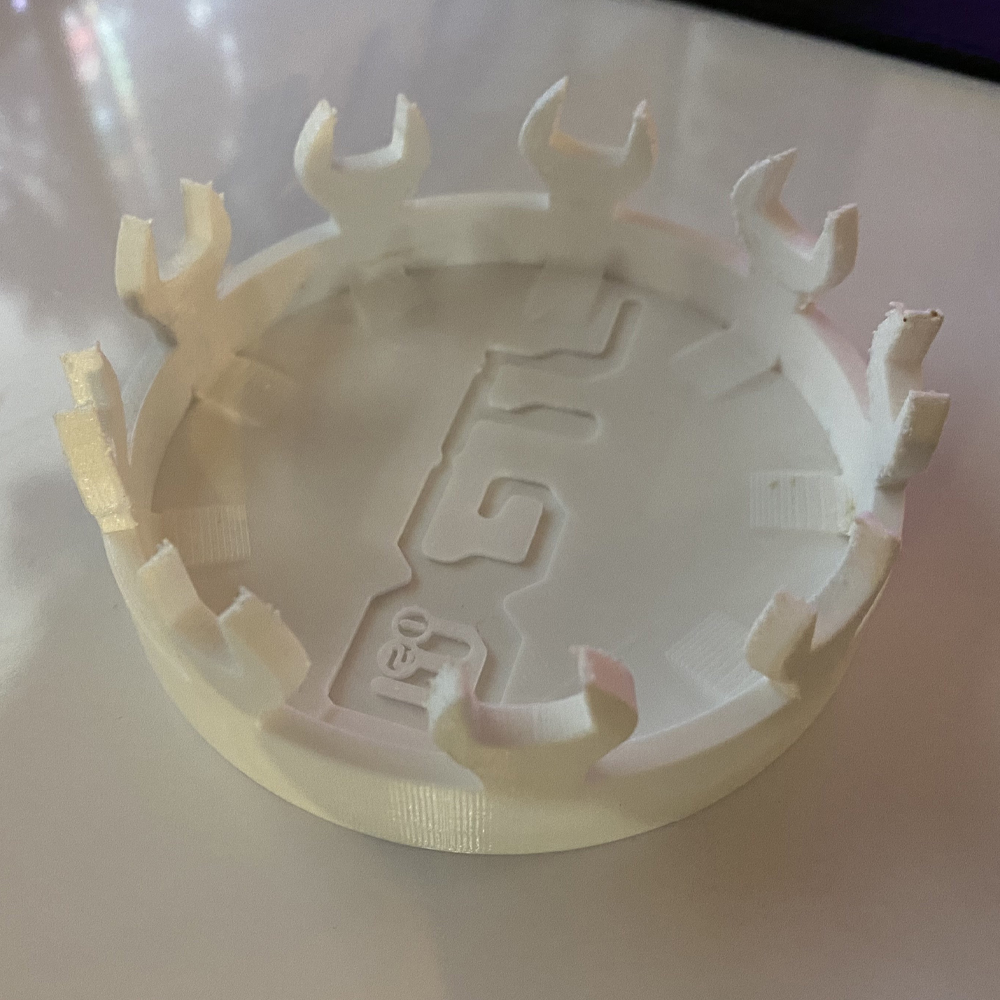 Chipperinho's tweet photo. 𝘾𝙉𝙌𝙍 𝙀𝙣𝙜𝙧. for #ScuffedContest @misfits

End table with "𝙳𝙶𝚃𝙻-𝚆𝟸𝟷" ashtray

MDF with polished steel
3D printed https://t.co/IBqzLieP15