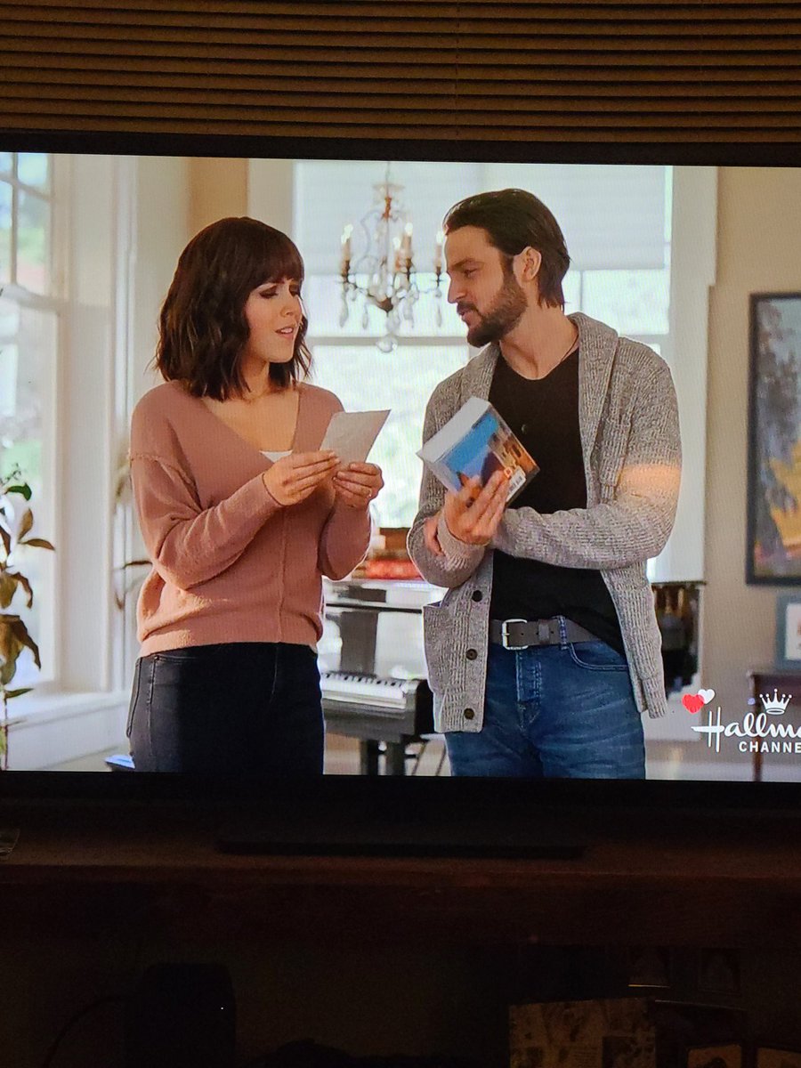 BreanneFreese's tweet photo. I don't want it to be over 😭😭#ItWasAlwaysYou @tyler_hynes @erinkrakow @hallmarkchannel https://t.co/qDsRLnUAas