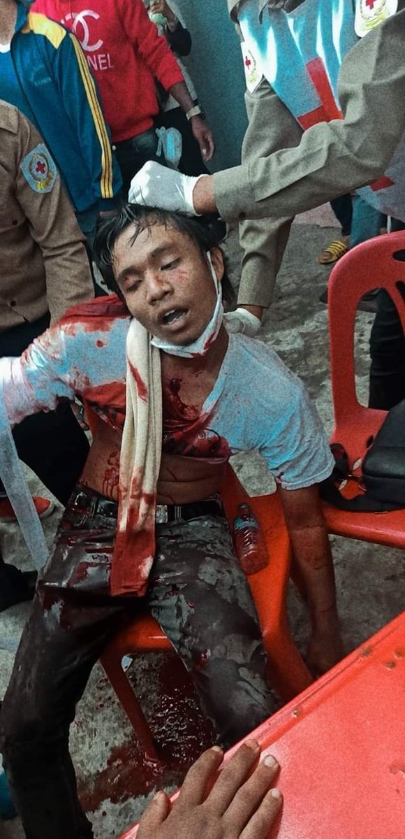 Thida24225938's tweet image. How many dead bodies UN need to take action?
Please help us
#WhatIsHappeningInMyanmar 
#Feb28Coup 
#MilkTeaAlliance