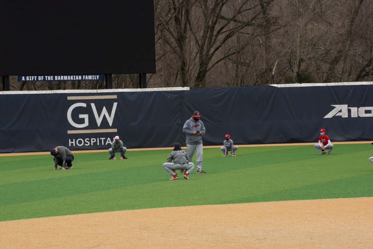 ASBR_Senators's tweet photo. An absolutely lovely day today with 40+ players and their wonderful parents at the 14yo Tryouts & Evaluations. Despite the masks & social distance, baseball helps bring us back to the best of who we are—and will be again. #SenatorsWay https://t.co/deYXapzMwX