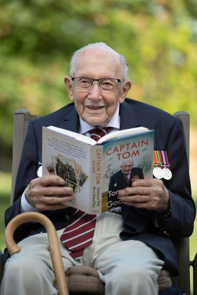 perthnow's tweet photo. Rest in peace, legend. ❤️ https://t.co/WlmFzKvJf9 https://t.co/MzE7oNHeJ2