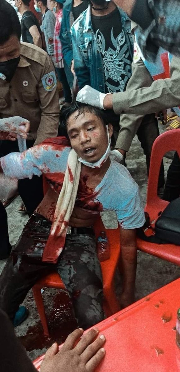 jit_oohhtike's tweet photo. ‼️Myanmar Army: ‼️
Stop shooting innocent people

 ‼️PLEASE ‼️HELP US 💢💢

#How_Many_Dead_Bodies_UN_Need_To_Take_Action

#WhatsHappeningInMyanmar https://t.co/V2gcPLRMXk