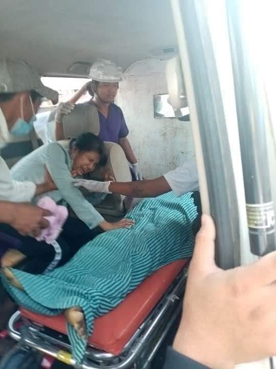 arryawjan's tweet photo. Yangon ,Thingangyun
Neck Gun shot Patient pass away  
 
SPRING REVOLUTION
@RapporteurUn @KenRoth @AllianceMilkTea @freya_cole @hrw @TostevinM @poppymcp 
#MilkTeaAlliance
#Feb28Coup
#WhatsHappeningInMyanmar https://t.co/TuojhiT4yz