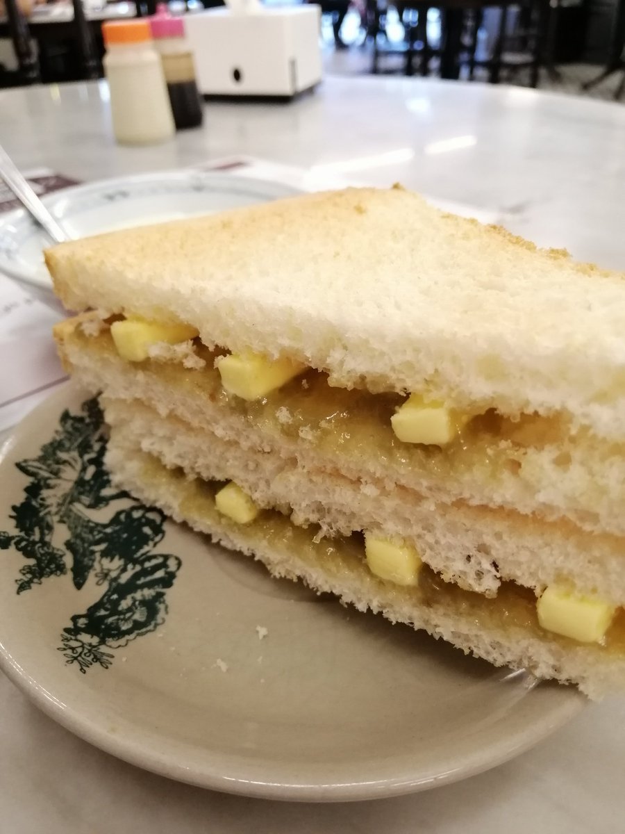 zlyonce's tweet photo. Breakfast tadi #capitolcafe https://t.co/Awp0Qd4aEW