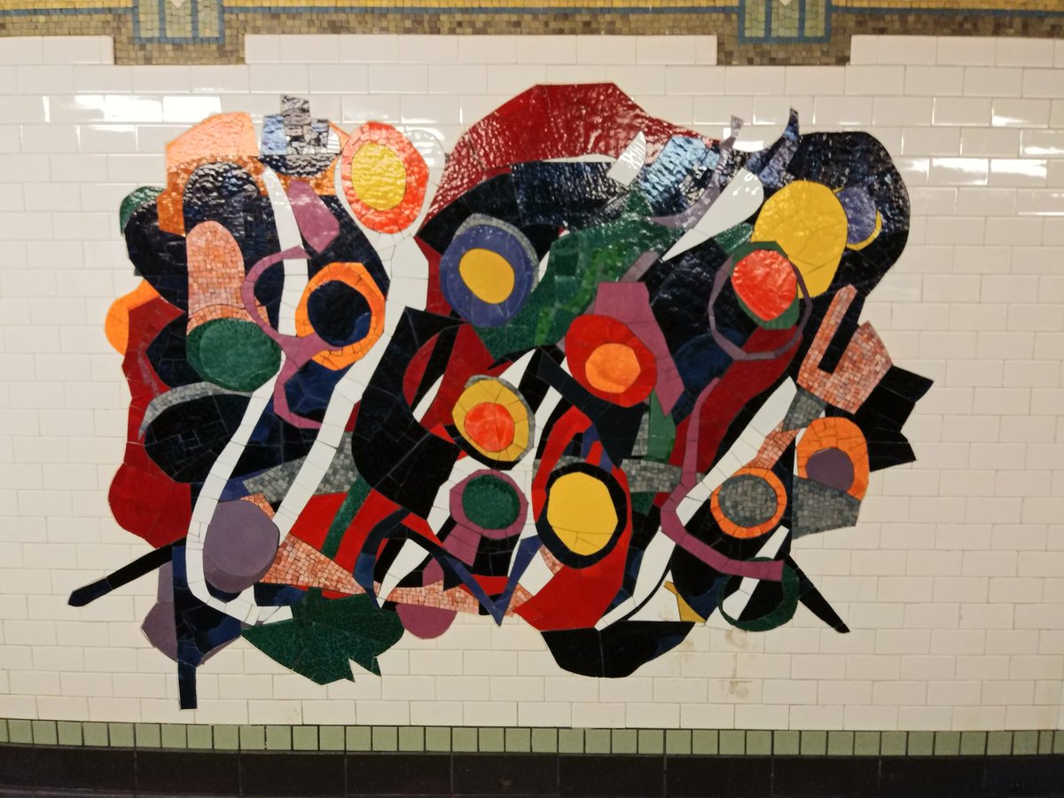 ArtsGazing's tweet image. Noted #artist, #printmaker, &amp;amp; #founder of the Printmaking Workshop Robert Blackburn’s last #PublicArt piece was ‘In Everything There is a Season’, a work full of color &amp;amp; energy, just like #NYC. (6 train, 116th St stop) #BlackArtist @RBPMW @MTAArtsDesign rbpmw-efanyc.org