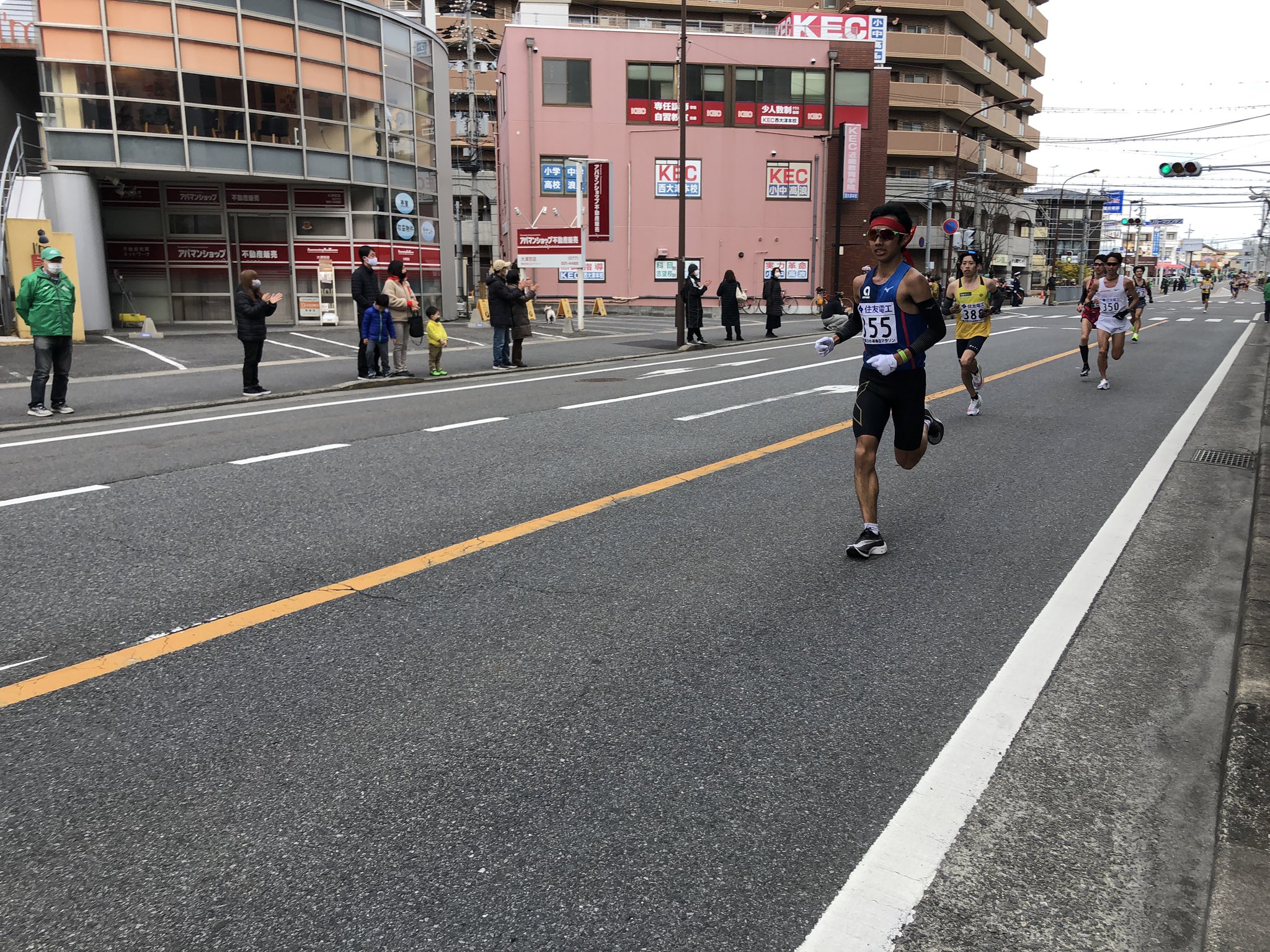 亜細亜大学陸上競技部 大会結果のお知らせです 大会名 第76回びわ湖毎日マラソン 日時 21年2月28日 日 正式タイムは2 13 11 で亜大記録 全体順位は73位 学生では1位と素晴らしい成績を収めることができました 応援ありがとうございました