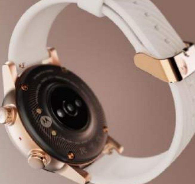 fulltime_techie's tweet photo. Moto G Smart Watch, Moto Watch and Moto One Watch Coming this year in June and July w/ Qualcomm CPU & Wear OS
Via - @techdroider
#Moto #MotoSmartWatch https://t.co/lXfFmtzQIN