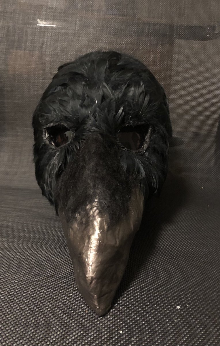 GlowSatyr's tweet photo. After a couple weeks of work I have finished the bird mask! https://t.co/57Kj6xKg6F