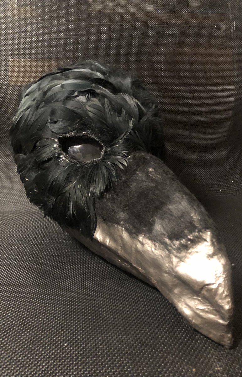 GlowSatyr's tweet photo. After a couple weeks of work I have finished the bird mask! https://t.co/57Kj6xKg6F