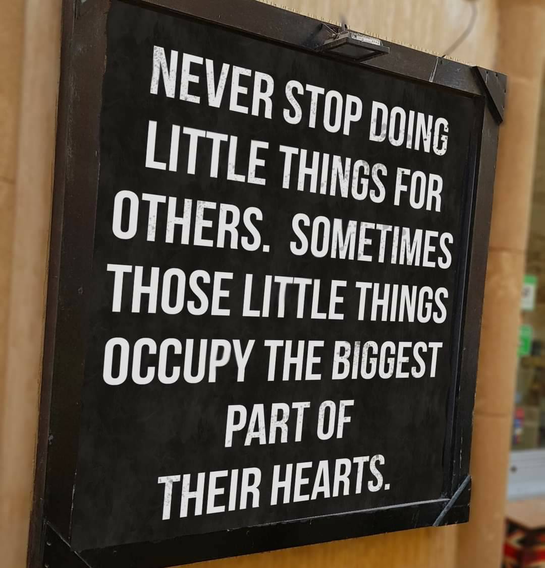 brightvibes_com's tweet photo. RT if you agree little gestures of kindness can have a big impact. 

#kindness #smallact #bigimpact #littlethings https://t.co/bbLgEId8YN