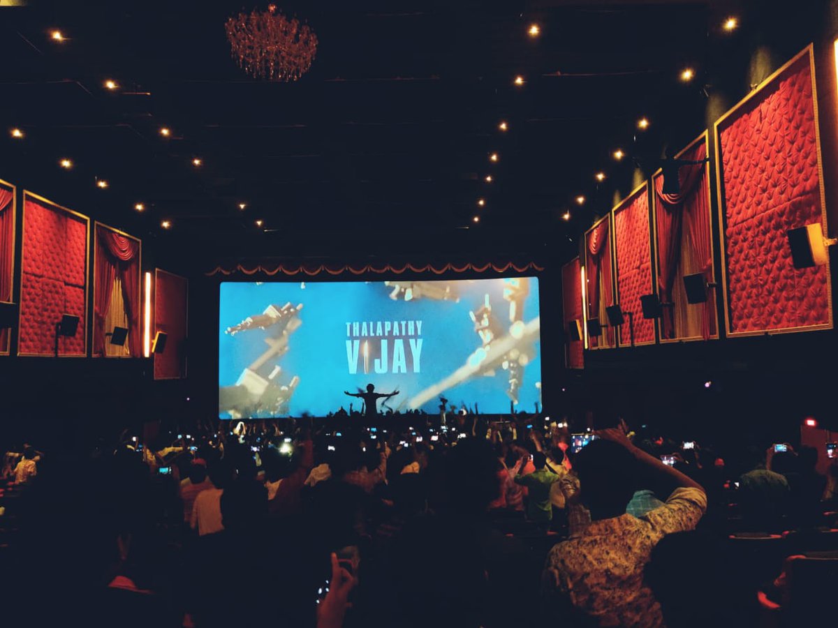 TvcOffl's tweet photo. Master 50th day Celebration starting with T65 in Ram Muthuram Cinemas❤💥

#Master50InRamCinemas 

#Master || @actorvijay https://t.co/jfXDvP2uz7