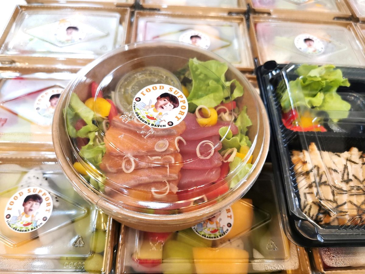 DRAGONSHAVEN_'s tweet photo. My food support for Saint and for the filming crew of Sing Again TH.Hope you like @Saint_sup 🙇‍♂️

Thank you so much to Admin @VoteSaint_sup❤ and also thank you for your wonderful layout @babiiibunnie 💛 Lastly thanks for helping me @SaintChannel💛

#SingAgainTH
#Saint_sup
#MingEr https://t.co/ZyMJyMtgyi
