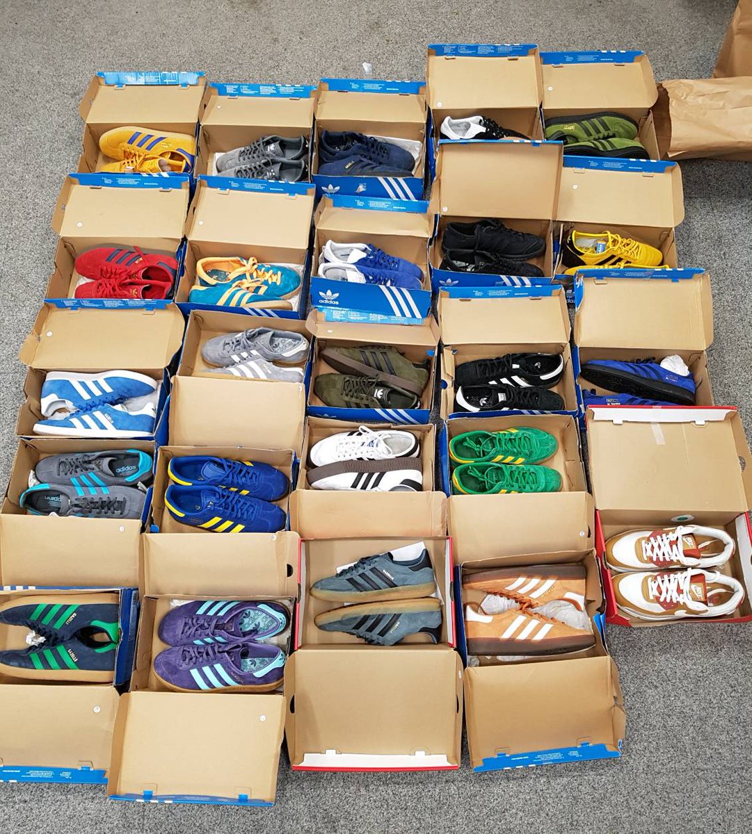 Knock Knock! 💥👮Misuse of Drugs Act warrant executed this morning in HOLYHEAD. Significant quantity of drugs, cash and suspected criminal property seized. One male arrested. If you deal drugs, we will come a-knocking!