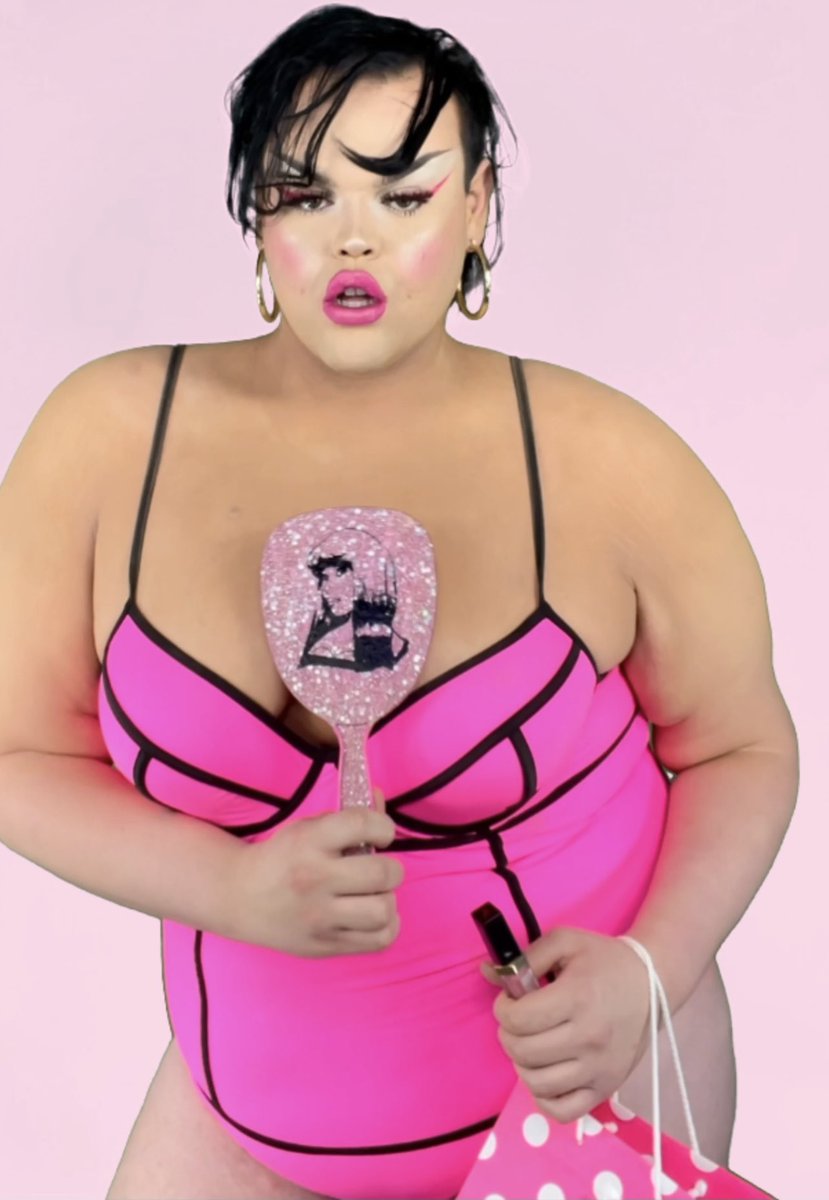 Prettyboybarbie's tweet photo. Prettyboydimples Pretty Boy Dimples #prettyboydimples #glitta #PrettyBoyDimples #pinkaesthetic #pink #plussize #plussizefashion #plussizemodel #gaymen #femboys #tsgirl #beauty #makeup #mua #prettyboy #dimples #makeuplooks #makeupideas #glam #glamour #barbie #barbieaesthetic https://t.co/etdnijaymx