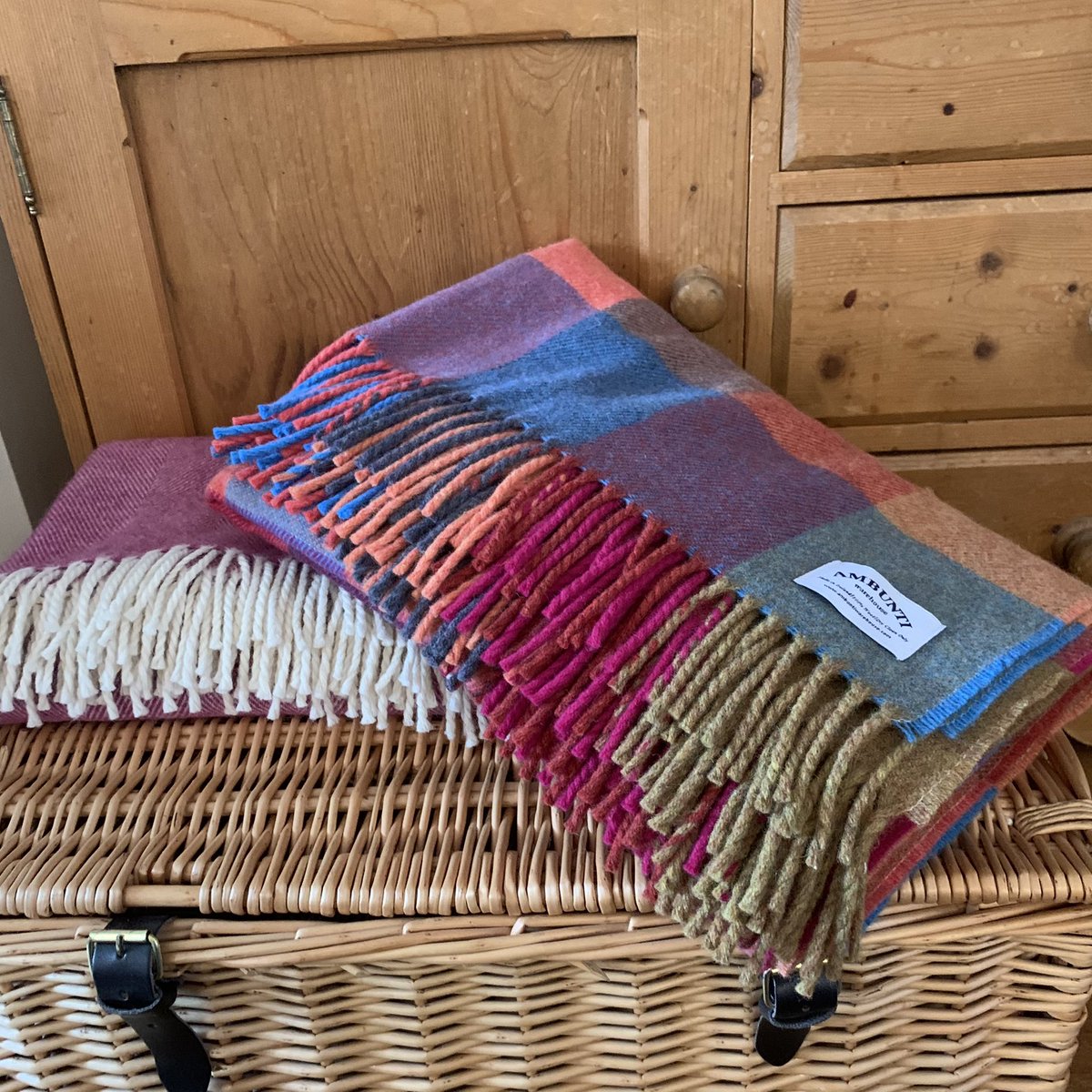 Duo of merino lambs wool interior throws. Great additions to your home. ⁣
.⁣
.⁣
.⁣
.⁣
.⁣
#berkhamstedlife #stalbansbusinesses #chesham #herts #berkhamsted #hertfordshirekids #hertfordshiremums #bedfordshire #hertfordshire #hertfordshirelife #buckinghamshire #harpenden