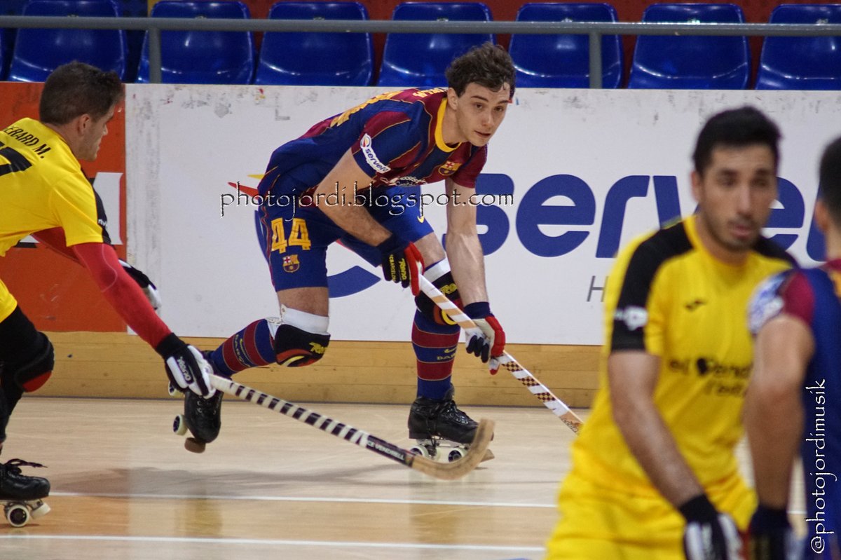 Photojordimusik's tweet photo. Fotos @FCBhoquei -@okcevendrell
#hoqueipatins #hoquei #hockey #hockeypatines #hockeypista #rinkhockey #okliga #hoqueiempatins #rollerhockey #FCBhoquei #fcb #playpalau #Barça #Barcelona #cevendrell #vendrell @ORNvendrell
#roller #hoqueipatinsesportolímpic
https://t.co/3p00KGK5N3 https://t.co/qSw6ywZ1v7