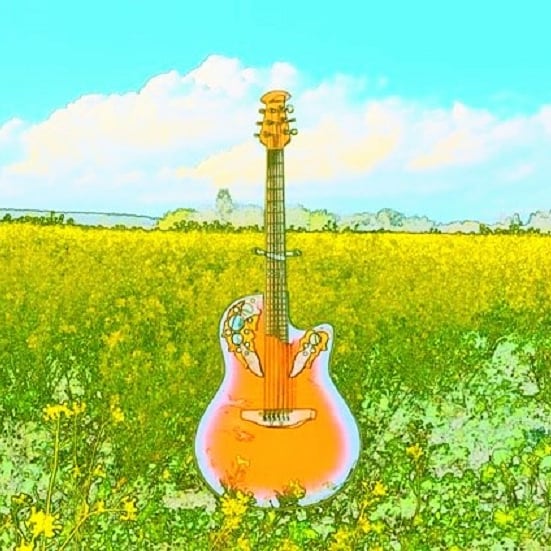 Contra viento y marea seguiremos bailando
mejor de tu mano, 
te regalo la mía, 
si no me la sueltas..
Que aún quedan rosas
y mil primaveras
veremos al sol 
a la luz de la luna 
vestirla de seda..

#FelizDiadeAndalucía♥️
#GRANDEnuestratierra
#Ánimo