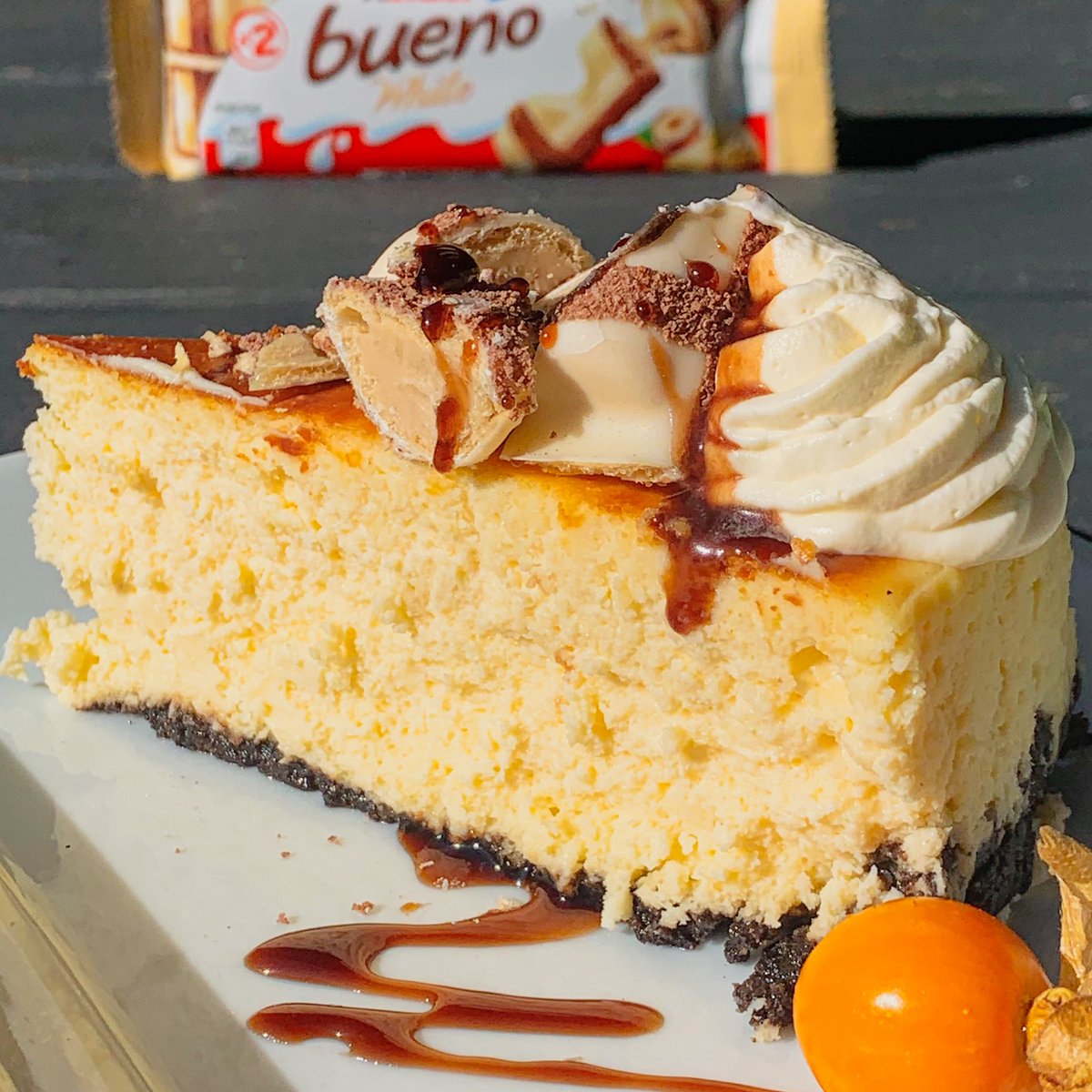 Now that’s what I call a Cheesecake 😍 Collection Slots still available to order at bit.ly/nscf14ta ♥️ ⭐️White Chocolate Bueno Cheesecake♥️ #cardifflife #igerscardiff #cardifffood #cardiff #cardiffblogger #cardifffoodiefan #supportlocal #cardiffbloggers #cardifffoodie