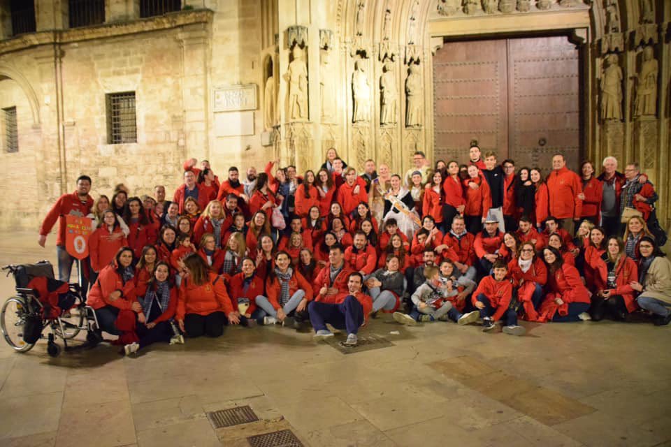 Fallahmariner's tweet photo. 🔴 Hace un año de esta foto. La prudencia nos hace que este mes de marzo sea virtual.  ¡Os animamos a participar en los actos previstos para hoy #Crida21EnLínia porque #TORNAREM !

#LlargaVidaALesFalles #Falles21EnLínia #FallesVirtuals #LesFallesSomResponsables https://t.co/jLfErVsJ0I