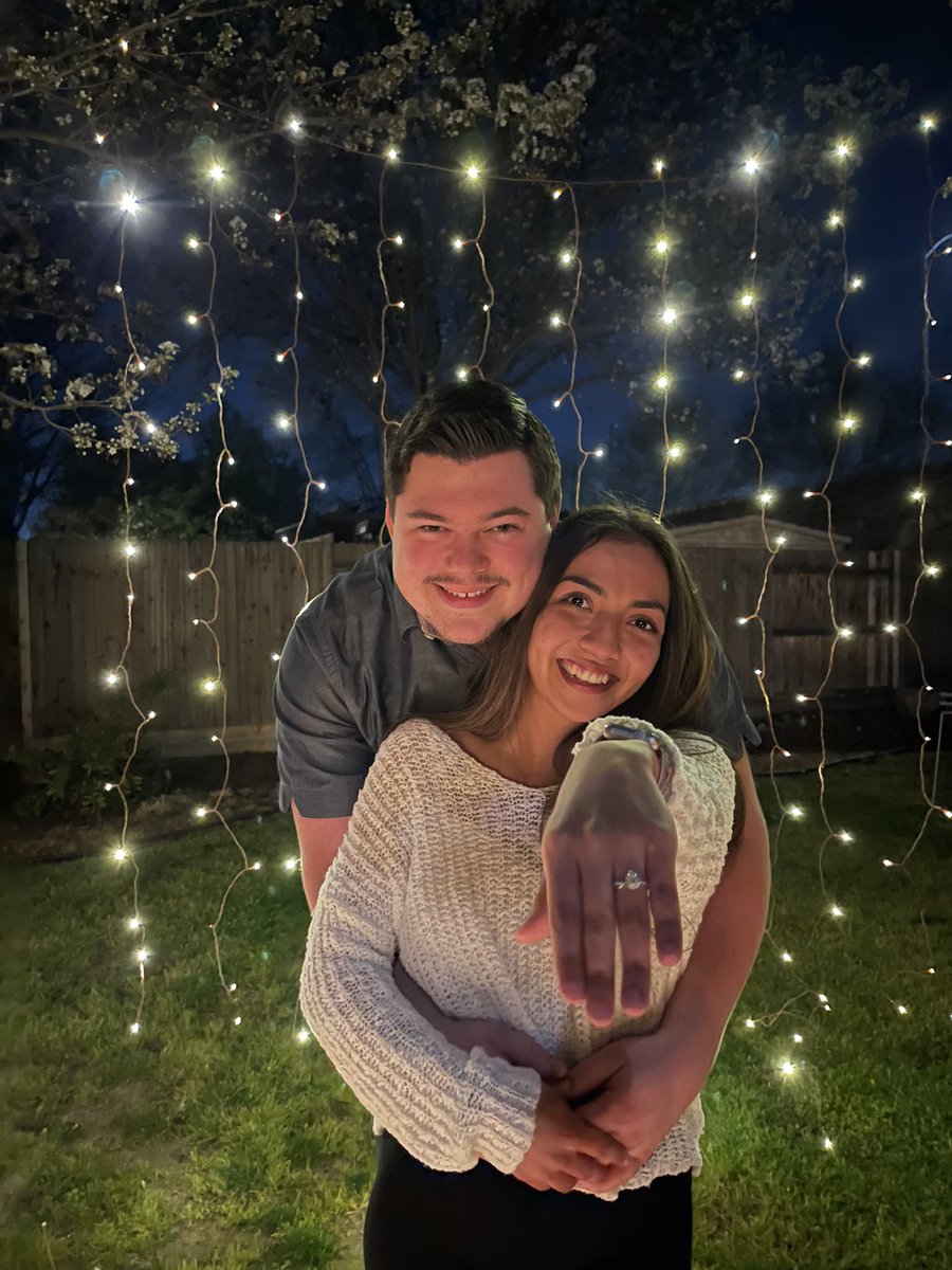 StubeyDoobyDoo's tweet photo. GUESS WHO JUST GOT ENGAGED!!!!!! I LOVE THIS GIRL! @_zerriah_ https://t.co/4ppNQiDiJb
