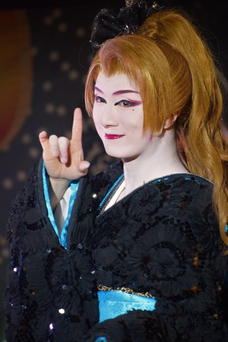 チロママ 2106 劇団美松 つくば湯 ワールド 夜 舞踊ショー 小祐司くん 夢見る少女じゃいられない レースとルパンコールのお着物 帯と八掛がお揃いでオシャレです 松川小祐司 劇団美松 つくば湯 ワールド