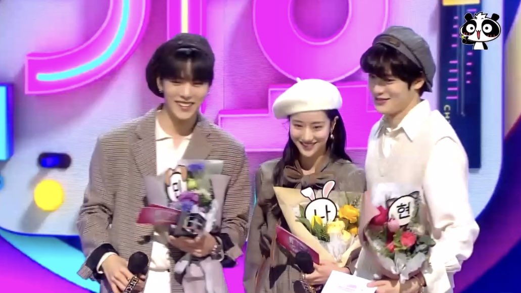 aestomiesct's tweet photo. thank you so much mc minahyun , u guys did ur best. sukses selalu ya kalian setelah ini, see u, sampai ketemu di next project. i will miss you 💖 <3
#ThankYouMCJaehyun 
#MinkigayoLastTake 
#ThankYouMcNaeun 
#ThankYouMCMinhyuk
@NCTsmtown https://t.co/JH7U4FaJ85
