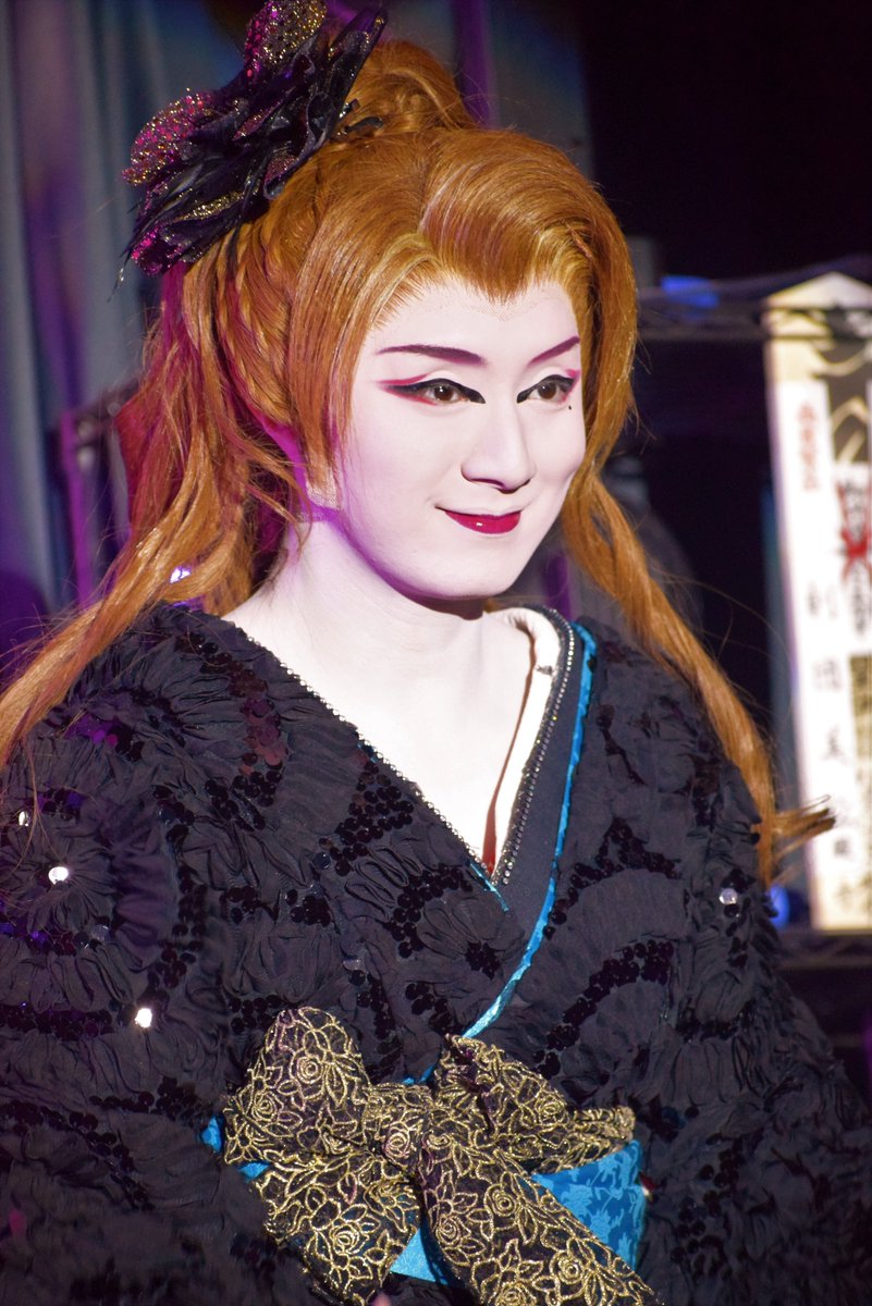 チロママ 2106 劇団美松 つくば湯 ワールド 夜 舞踊ショー 小祐司くん 夢見る少女じゃいられない レースとルパンコールのお着物 帯と八掛がお揃いでオシャレです 松川小祐司 劇団美松 つくば湯 ワールド