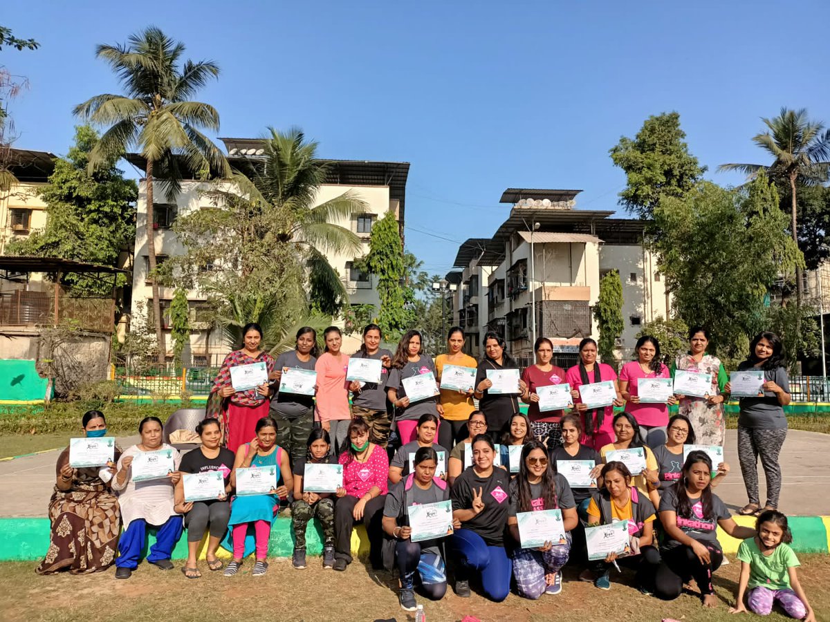 sonali_mehta25's tweet photo. Today I Felicitated with sawl and bouquet at Airoli Women's Day #YogaDay Thanks Mohita, Priya n all Airoli Women for your ❤️ It was good to share how Fitness activites are important
#Health #Fitness #Yoga #pinkathon #womenempowerment #sundayvibes #SundayMorning #FitIndiaMovement https://t.co/l6oUBBEm9n