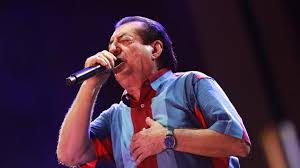 CacicaStereo's tweet photo. Hoy se suma a la parranda en el cielo el Jilguero De América Jorge Oñate, #CacicaStereo te homenajea.
Cuál será la parranda
Que en el cielo se oye yo la quiero escuchar
Oigo gente que canta
oigo gente que toca
Yo quiero parrandear https://t.co/M74YN78N8Z