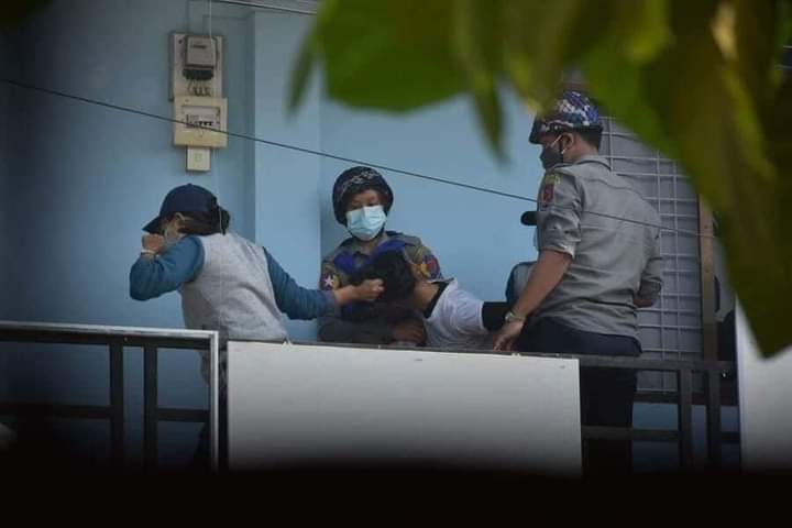 Happened in HpaAn !!  The policewomen abuse peaceful protester!!!  Where's Democracy ? Where's Human Rights ? The Military is bullying civilians!!!              #WhatsHappeningInMyanmar                     #MilkTeaAllianceMyanmar