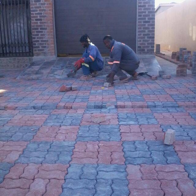 Hotbay14's tweet photo. JH CONSTRUCTION +263772542962/+263786701611 https://t.co/x5JhAPrtfv
