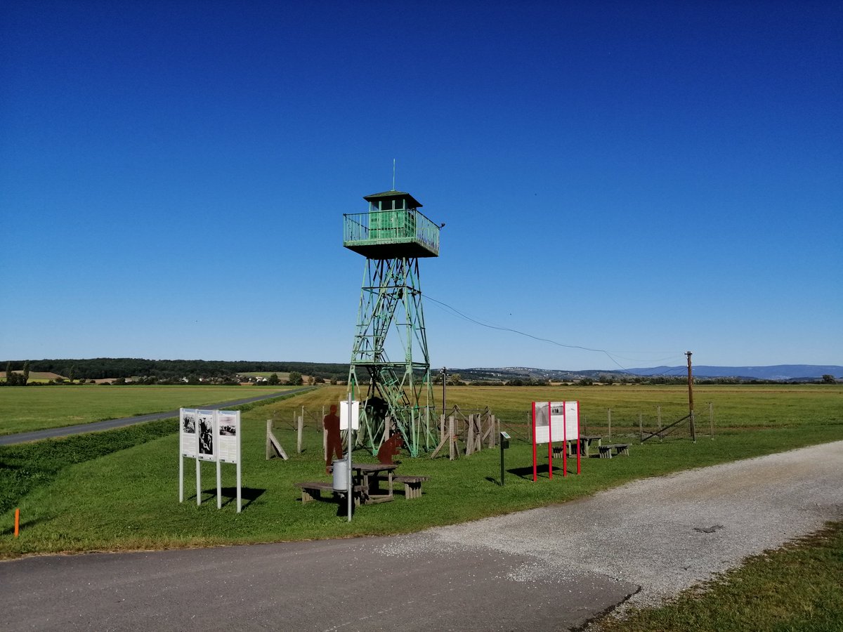 BabsiHoeb's tweet photo. Aus Liebe zum Reisen, 10 Tage, 10 Fotos, keine Erklärung. Mich hat 

@goontravel_de und @Reise_Blog
nominiert 

Heute ist Tag 8 von 10.
Am Bild zu sehen: Der Grenzerfahrungsweg in #bildein https://t.co/Ry7p9e16Mv