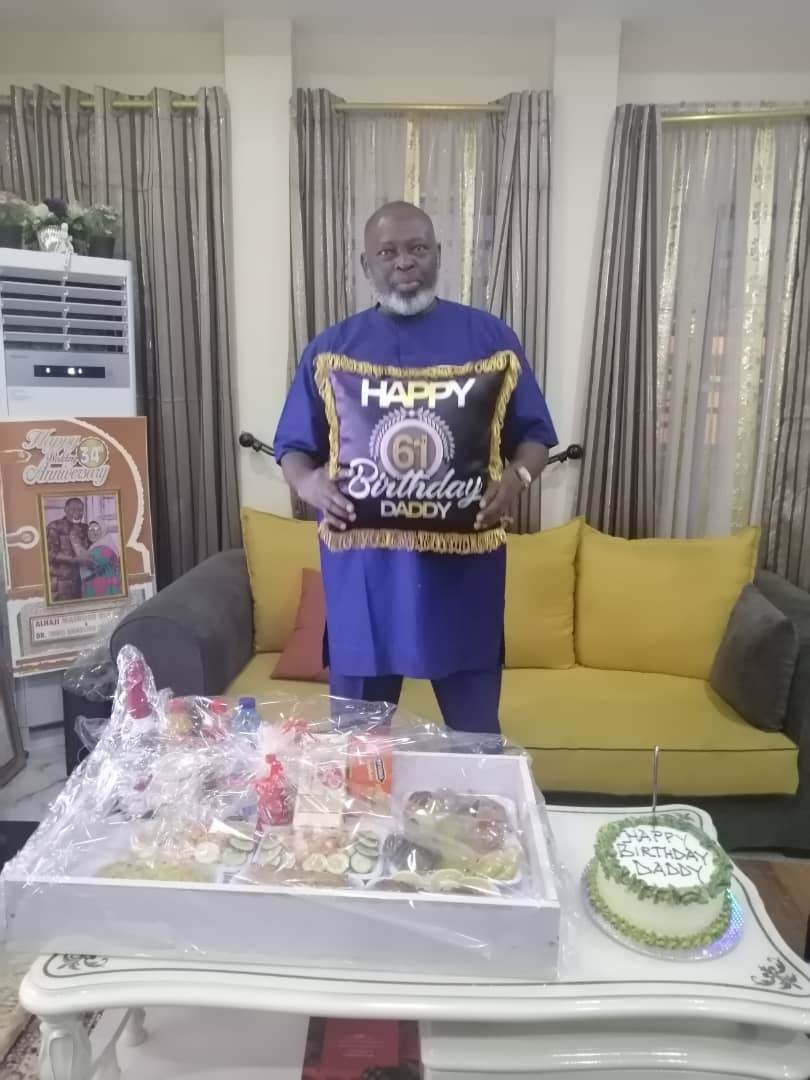 Ericayosax's tweet photo. Happy 61th birthday sir🎉🎉🎉🎉🎷🎶🎷🎶 https://t.co/Fp2i2cluIx